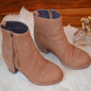 DOLCE VITA Suede block heel zip booties